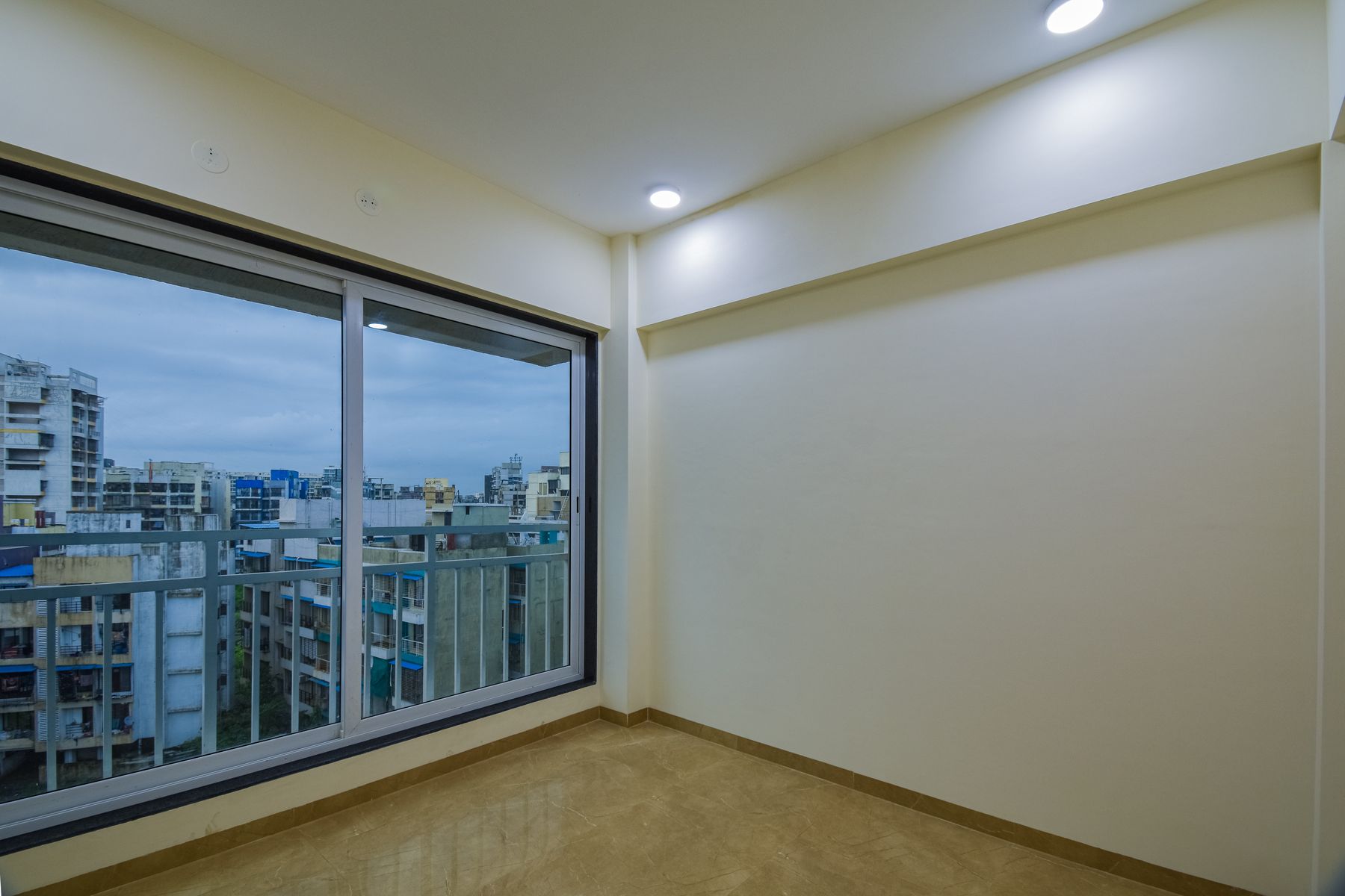 Corner window, Ulwe skyline
